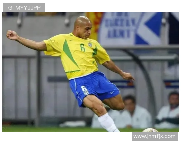 足球明星身高低排名揭秘小个子球员的非凡表现与成就分析